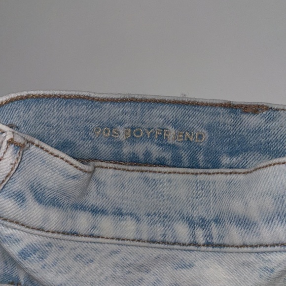 Light Wash Patched Ripped American Eagle 90’s Boyfriend Jeans - Picture 7 of 7